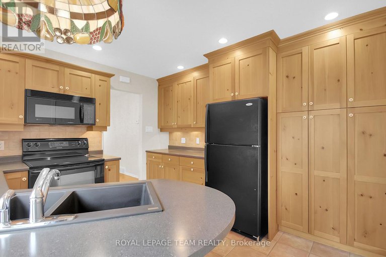 28762114/26-jackson-court/beaverbrook/ottawa/ontario/K2K1B7_10