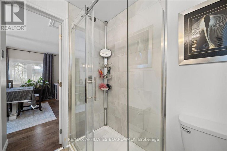 28310182/191-macmillan-lane/constance-bay/ottawa/ontario/K0A3M0_22