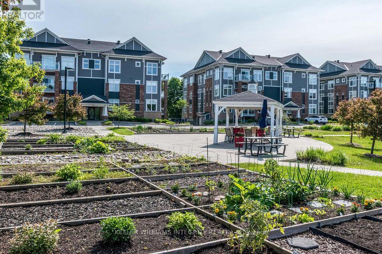28423046/102-305-elizabeth-cosgrove-private/mer-bleuebradley-estatesanderson-park/ottawa/ontario/K1W0K6_35