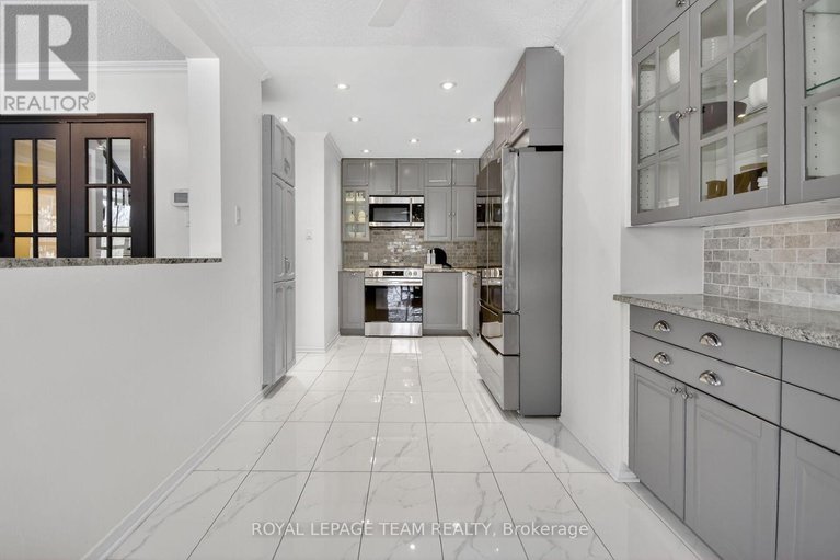 29431774/2-furlong-crescent/bridlewood/ottawa/ontario/K2M2J1_22