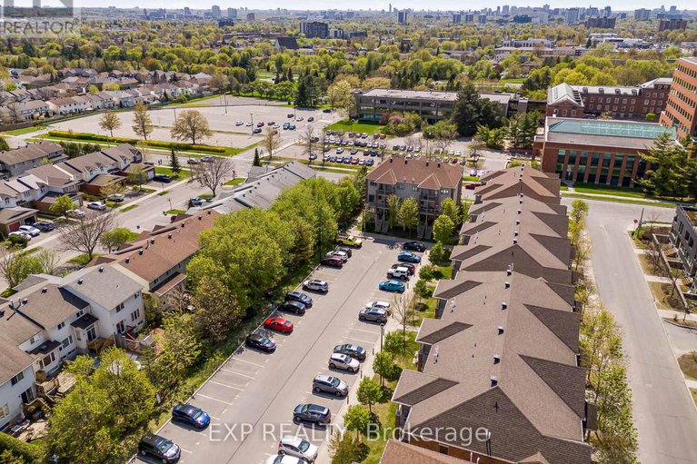 28164040/18-176-den-haag-drive/carson-meadows/ottawa/ontario/K1K2V7_27