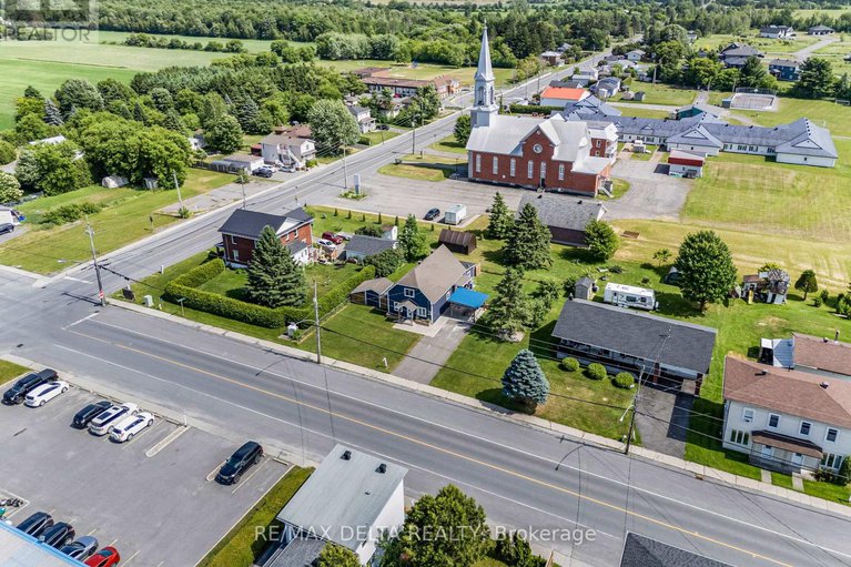28537132/894-lacroix/clarencerockland-twp/clarence-rockland/ontario/K0A2A0_32
