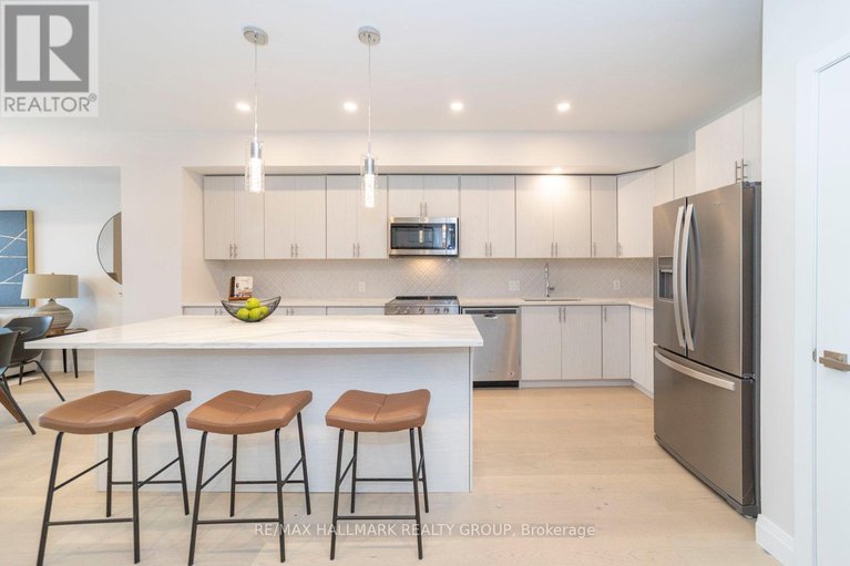 28438399/814-star-private/katimavik/ottawa/ontario/K2L1W2_3