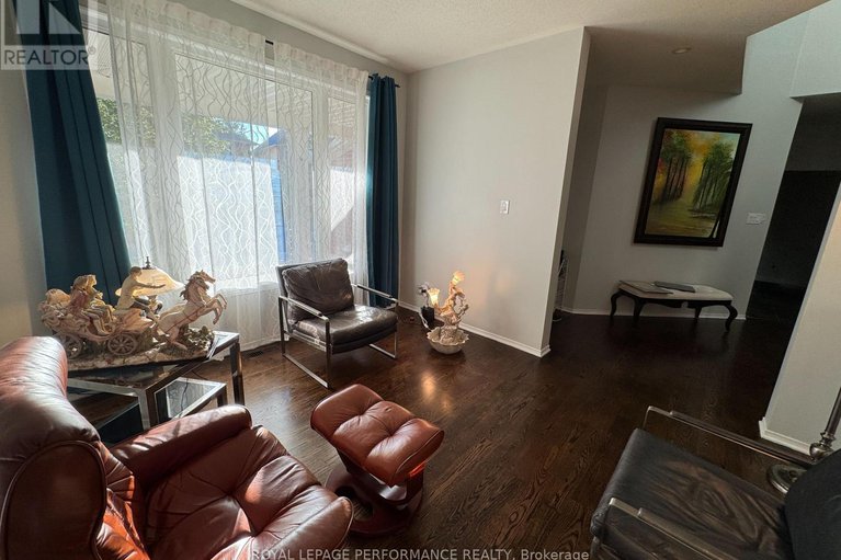28975407/164-copperwood-street/convent-glen-north/ottawa/ontario/K1C7S3_13