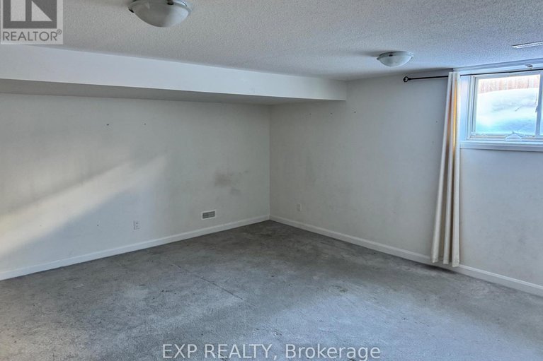 29303296/2063-caltra-crescent/half-moon-bay/ottawa/ontario/K2J6V4_19