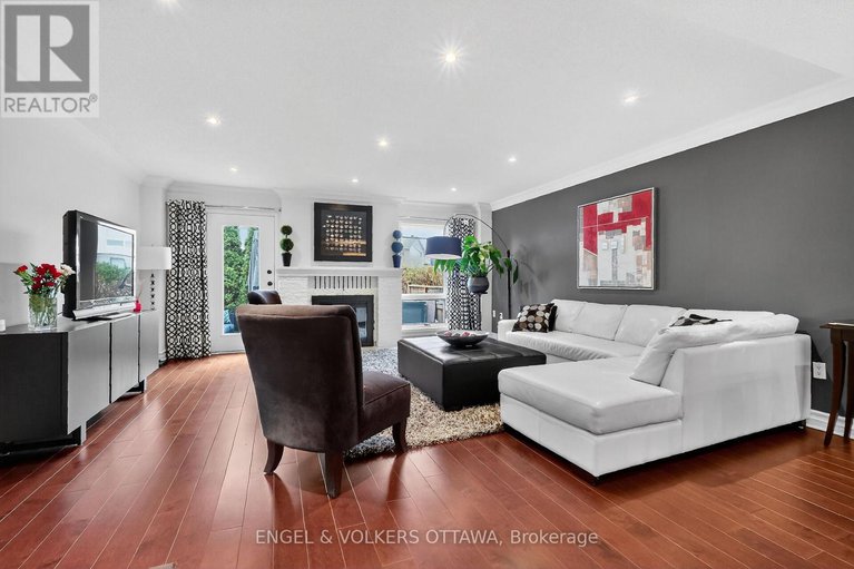 29238292/c8-111-echo-drive-w/ottawa-east/ottawa/ontario/K1S5K8_13