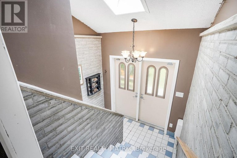 28587958/17-casselman-street/finch/north-stormont/ontario/K0C1K0_4