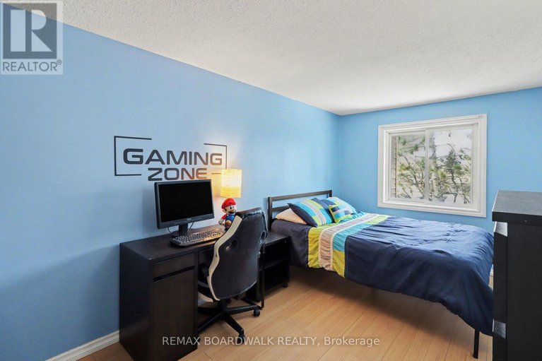 29433243/3-443-canotia-place/fallingbrookpineridge/ottawa/ontario/K4A2K1_19