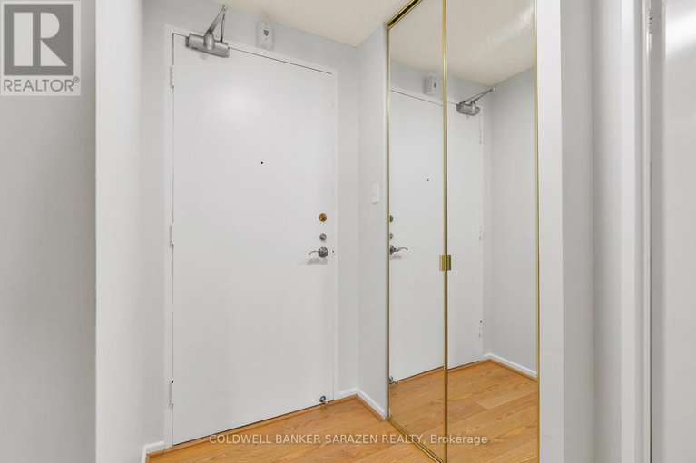 29075461/1115-1100-ambleside-drive/woodroffe/ottawa/ontario/K2B8G6_4