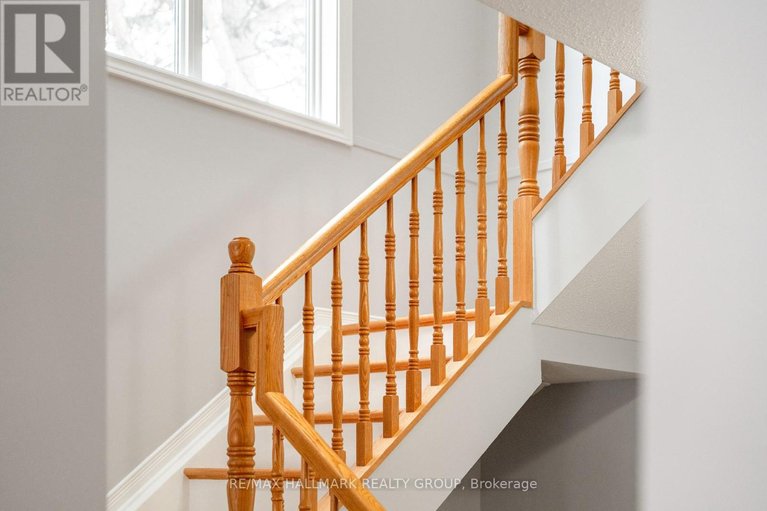 29537111/14-wrenwood-crescent/centrepointe/ottawa/ontario/K2G5V3_18