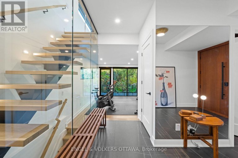 29446343/127-peridot-private/experimental-farm/ottawa/ontario/K2C3M3_11