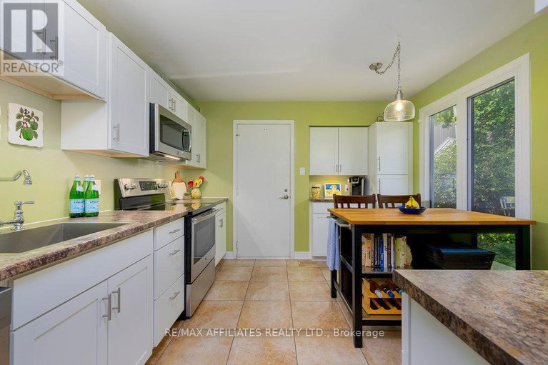 28488846/34-105-weeping-willow-lane/beaverbrook/ottawa/ontario/K2K1E6_10