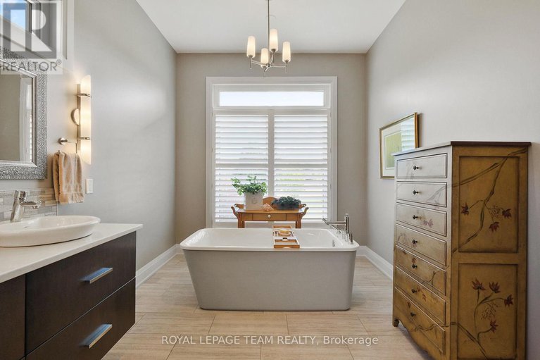 28970781/217-shamus-way/huntley-ward-south-west/ottawa/ontario/K0A1L0_24