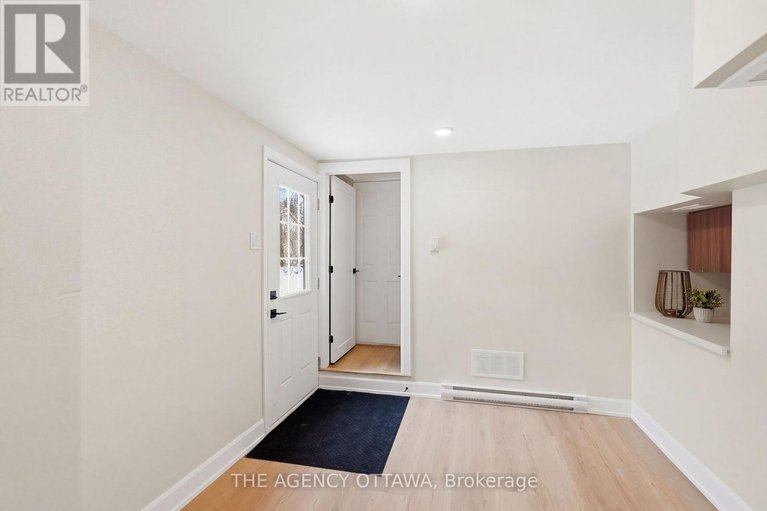 29525644/4667-albion-road-s/blossom-parkkemp-parkfindlay-creek/ottawa/ontario/K1X1A4_31