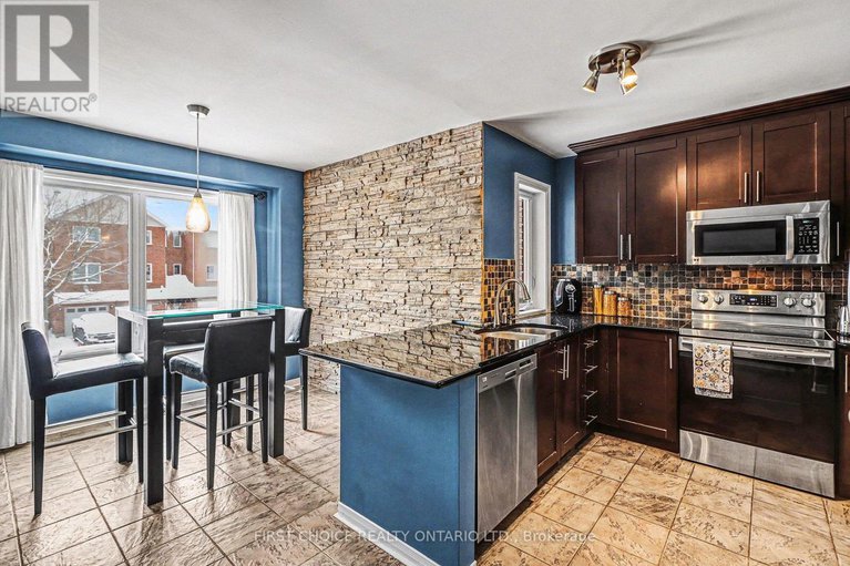 29297112/184-provender-avenue/cfb-rockcliffe-and-area/ottawa/ontario/K1K4N7_11