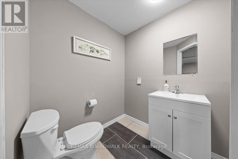 29650202/1715-teakdale-avenue/chapel-hill/ottawa/ontario/K1C6M8_38