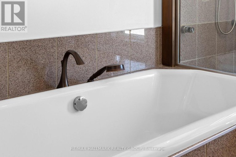 29430145/3210-ritchance-road/champlain-twp/champlain/ontario/K0B1A0_23