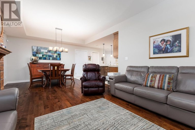 28579915/7-70-prestige-circle/chatelaine-village/ottawa/ontario/K4A0Y1_9