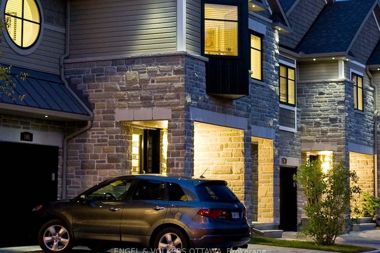 28550906/105-montauk-pvt/carleton-heights/ottawa/ontario/K2C2B4_22
