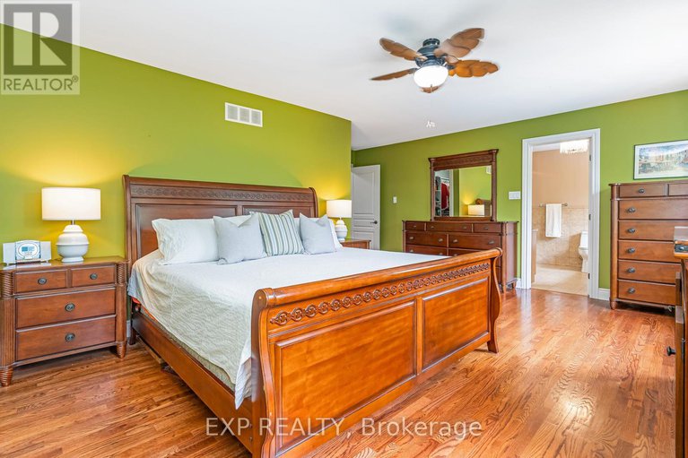 28606248/1125-waterpark-place/manotick-long-island-nicholls-island/ottawa/ontario/K4M1J7_19