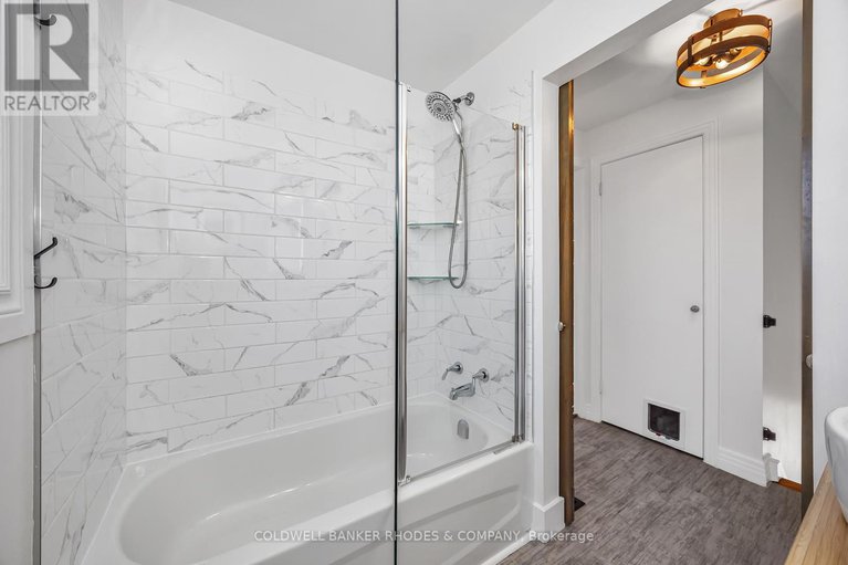 28930348/353-spartan-avenue/overbrookcastle-heights/ottawa/ontario/K1K1J6_23