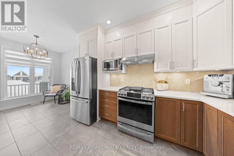 29313884/779-keinouche-place/camelot/ottawa/ontario/K4A5K3_16