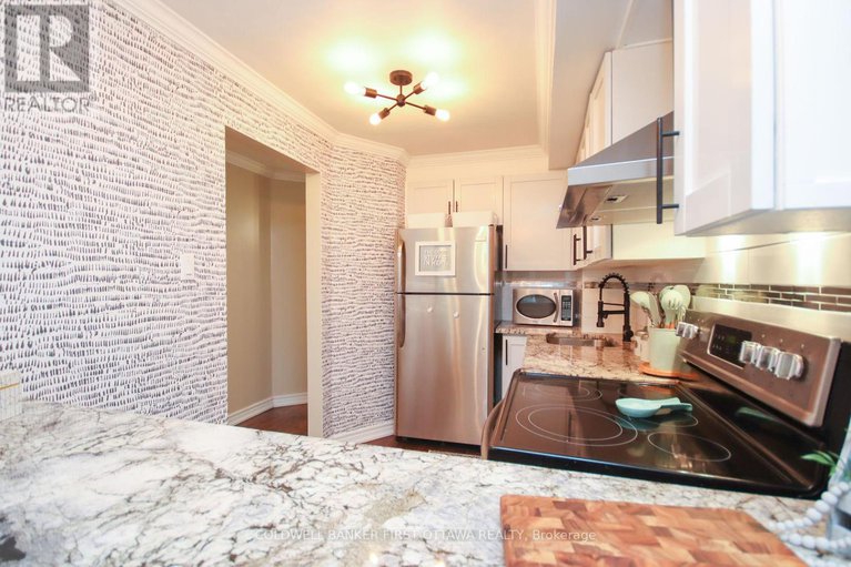 28331293/a-6702-jeanne-darc-boulevard-n/orleans-wood/ottawa/ontario/K1C6E9_14