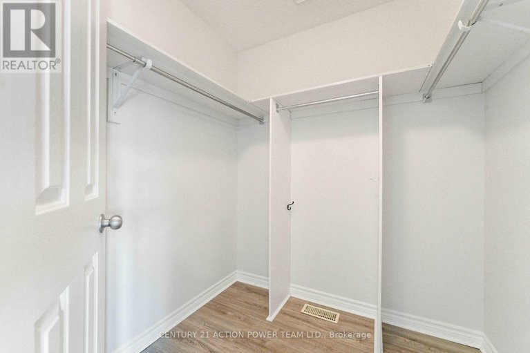 28387395/965-gosnell-terrace/fallingbrookgardenway-south/ottawa/ontario/K4A5C5_19
