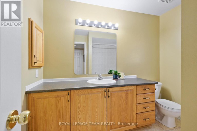 28427470/2885-brigham-way/upper-hunt-club/ottawa/ontario/K1T3Y8_36