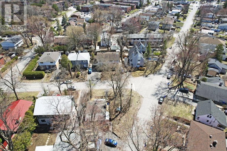 29634427/72-scrivens-street/britannia/ottawa/ontario/K2B6H1_5