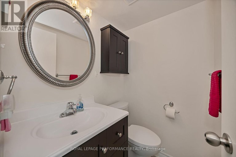 29274551/303-555-brittany-drive/viscount-alexander-park/ottawa/ontario/K1K4C5_22