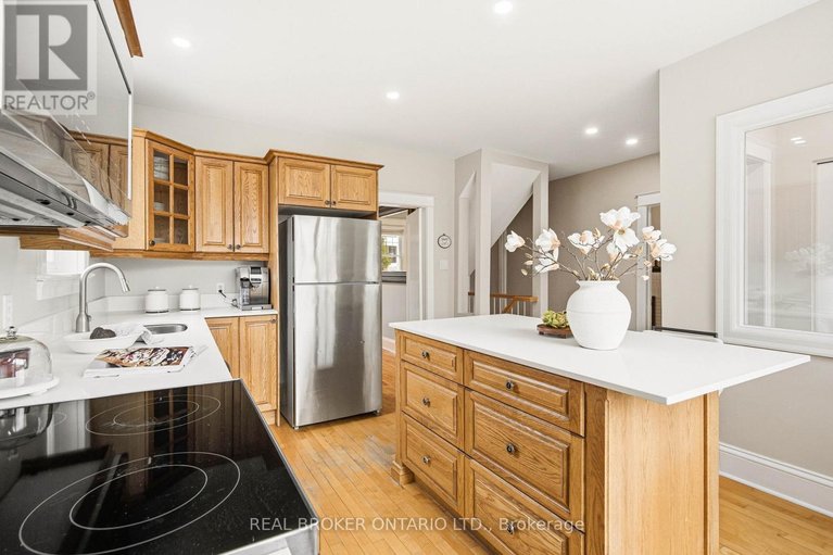 29601984/496-hartleigh-avenue/woodroffe/ottawa/ontario/K2B5J6_9