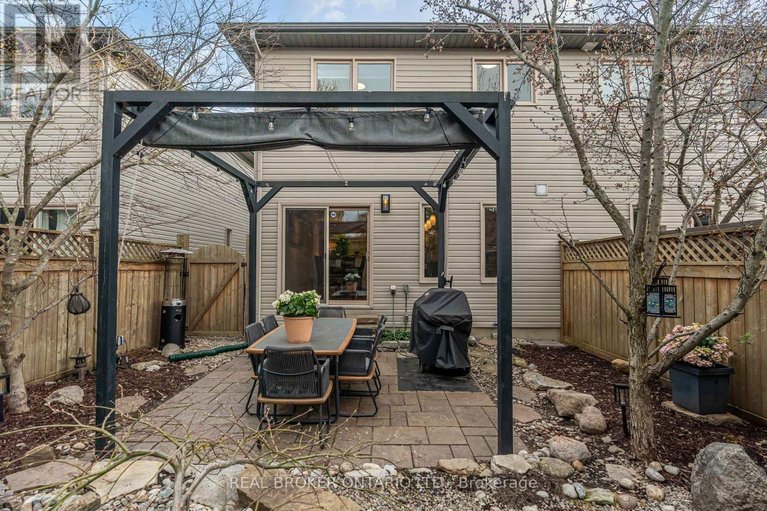 29687993/279-currell-avenue/westborohampton-park/ottawa/ontario/K1Z7J5_40