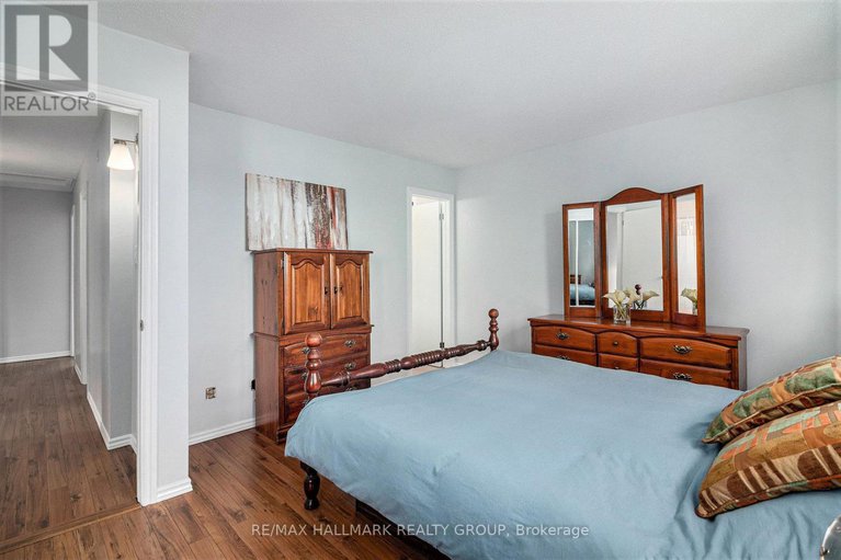 29407943/270-mceachern-crescent/bilberry-creekqueenswood-heights/ottawa/ontario/K1E3K5_14