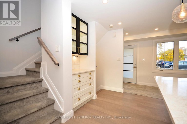 29094498/26-660-hochelaga-street/carson-meadows/ottawa/ontario/K1K2E9_6