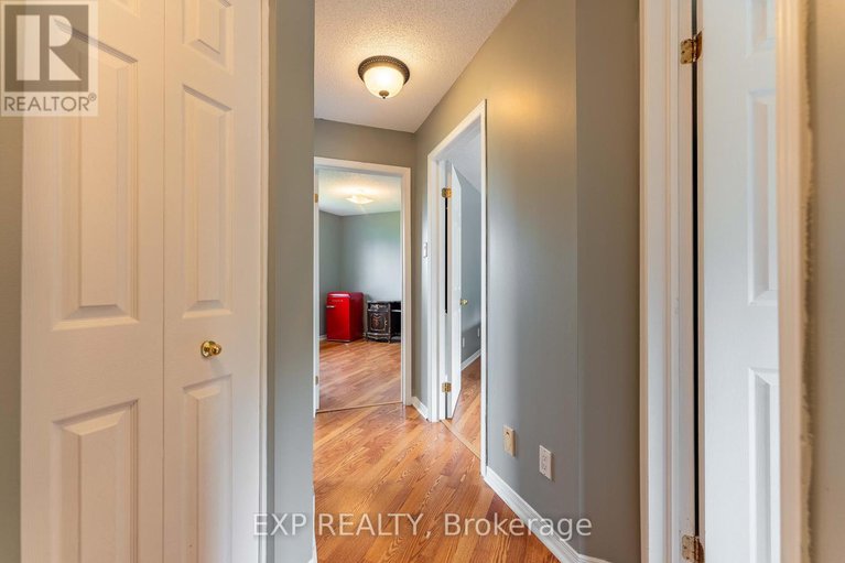 28448593/3379-descotes-circle/town-of-rockland/clarence-rockland/ontario/K4K1A8_18