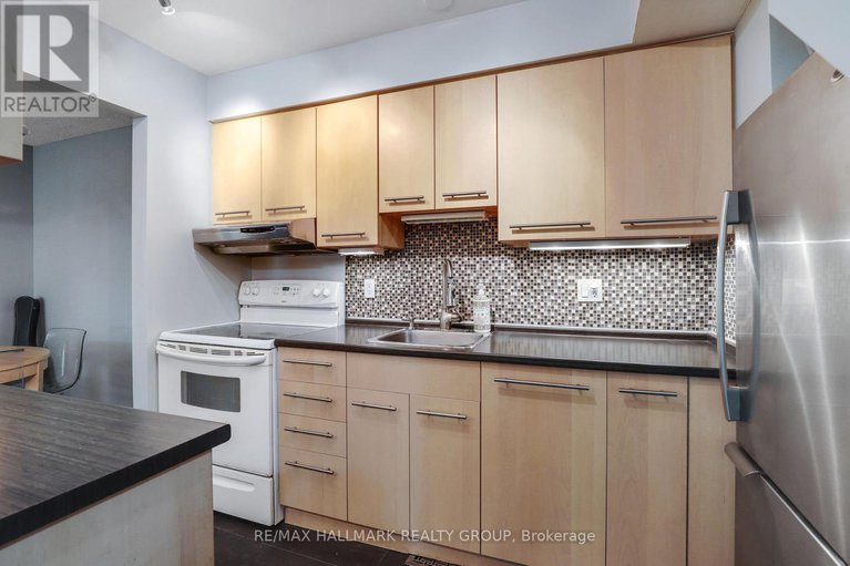 28485639/8-405-montfort-street/vanier/ottawa/ontario/K1L8G8_10