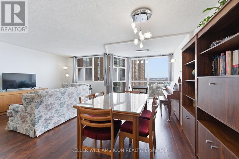 29399608/1011-2760-carousel-crescent/emerald-woodssawmill-creek/ottawa/ontario/K1T2N4_39