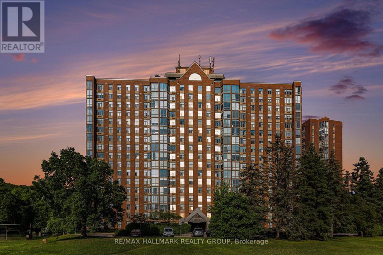 28411998/1407-2759-carousel-crescent/emerald-woodssawmill-creek/ottawa/ontario/K1T2N5_36