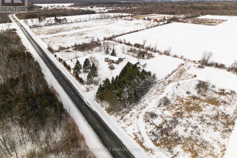 29189101/4239-county-rd-11-road/south-stormont-osnabruck-twp/south-stormont/ontario/K7R3L2_45