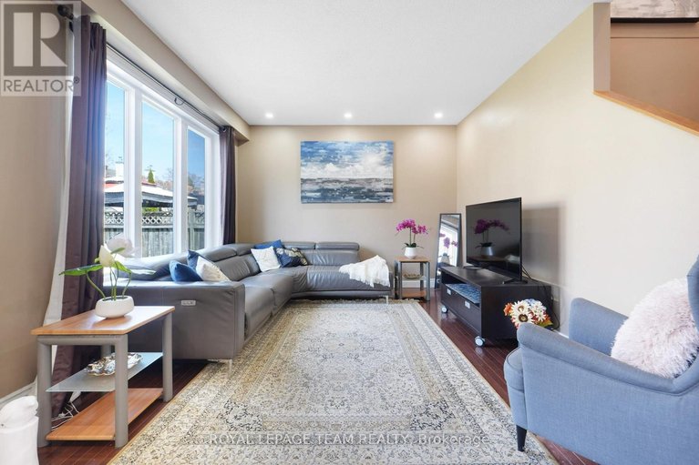 29650205/29-apple-creek-crescent/emerald-meadowstrailwest/ottawa/ontario/K2M2N3_17