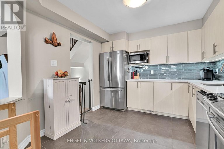 28940714/123-waterfern-way/avalon-east/ottawa/ontario/K4A0T4_11