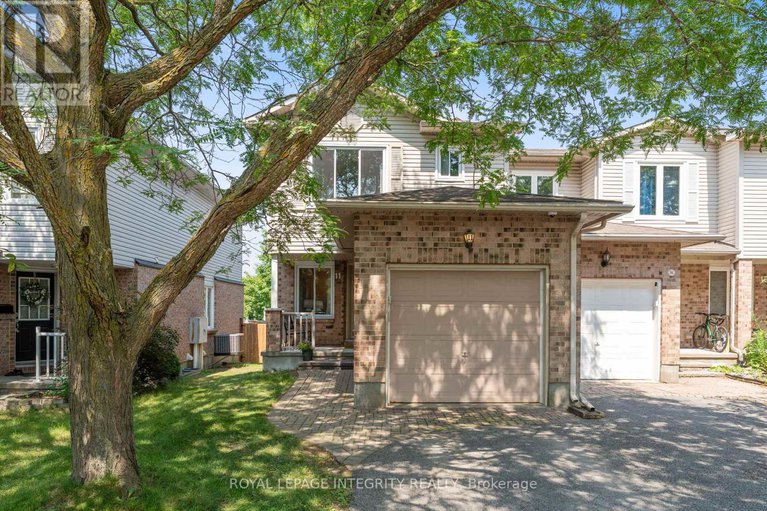 28613596/11-baton-court/katimavik/ottawa/ontario/K2L4C8_1