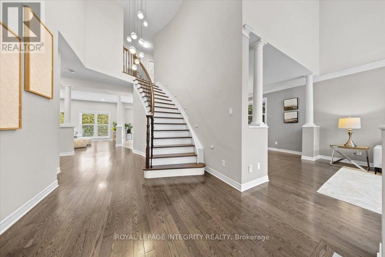 29259363/32-eliza-crescent/stittsville-south/ottawa/ontario/K2S2A3_4