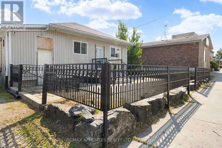 28666131/79-george-street/lanark-highlands-lanark-village/lanark-highlands/ontario/K0G1K0_7
