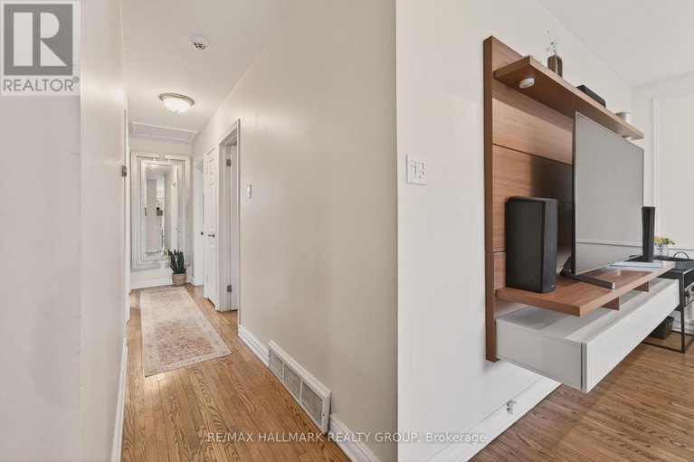 29610974/1081-foley-avenue/elmvale-acresurbandale/ottawa/ontario/K1G2R4_11