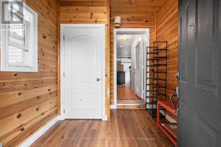 29513400/121-elizabeth-street/pakenham/mississippi-mills/ontario/K0A2X0_4