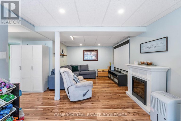 28963342/5389-nine-mile-road/south-glengarry-charlottenburgh-twp/south-glengarry/ontario/K0C1S0_26