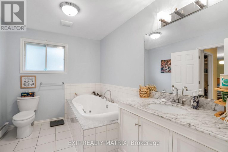 28576017/922-lalonde-road/lorignal/champlain/ontario/K0B1K0_18