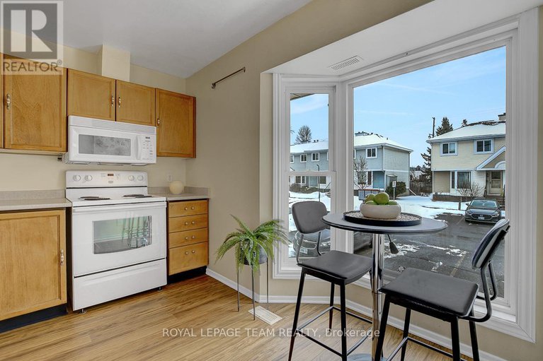 29253147/47-mcdermot-court/katimavik/ottawa/ontario/K2L3V5_15